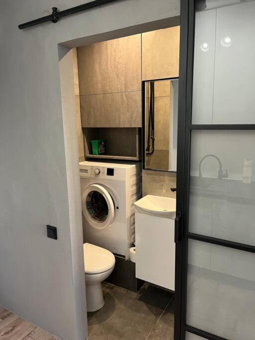 Kameralna Kawalerka W Stylu Loftu Blisko Centrum วอร์ซอ ภายนอก รูปภาพ